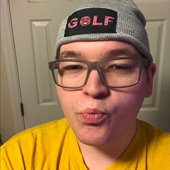 Profile Picture of Michael Coombs (@michaelcoombz) on Poshmark