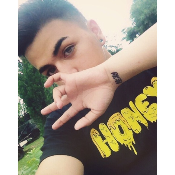 Profile Picture of Isaac Ramon (@isaac112) on Poshmark