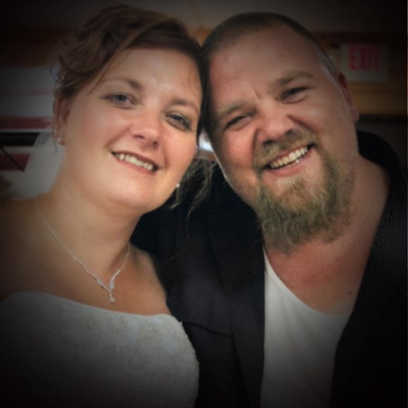 Profile Picture of Amber Dunham (@amberd36) on Poshmark