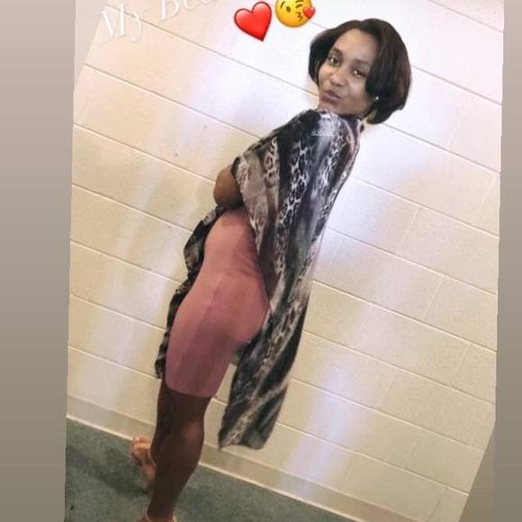 Profile Picture of Titanna Mcelroy (@titiannamcelroy) on Poshmark