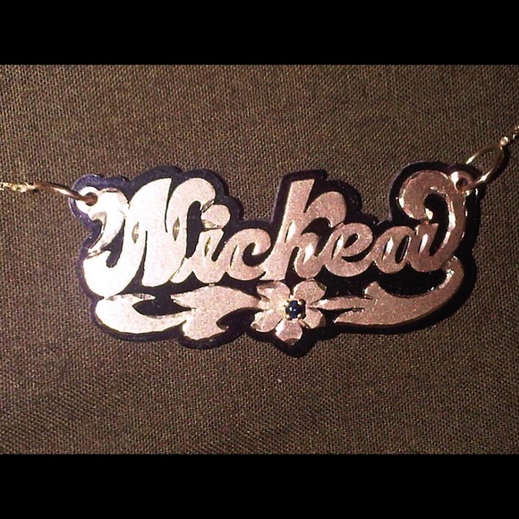 Nickea Rivers - Poshmark Profile Picture of Nickea Rivers (@kiki160726) on Poshmark