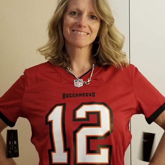 Profile Picture of Janet Molson (@janetmolson) on Poshmark