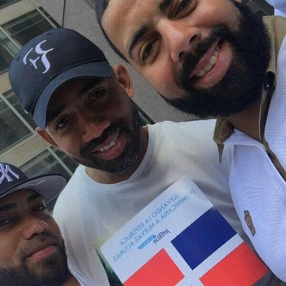 Profile Picture of Carlos Borrero (@c_aba_09) on Poshmark