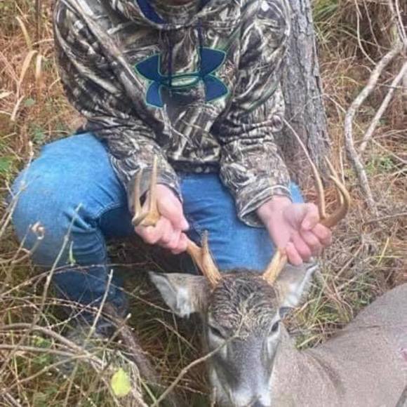 Profile Picture of Dylan Daigle (@dylandaigle) on Poshmark