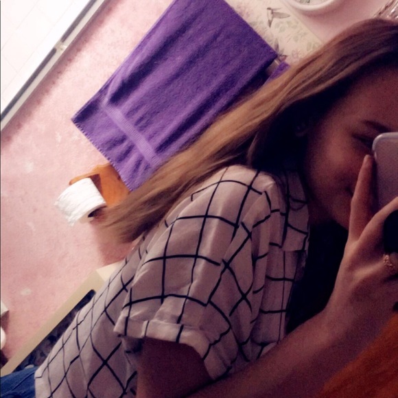 Profile Picture of Alexis Jablonski (@alexiss_j) on Poshmark