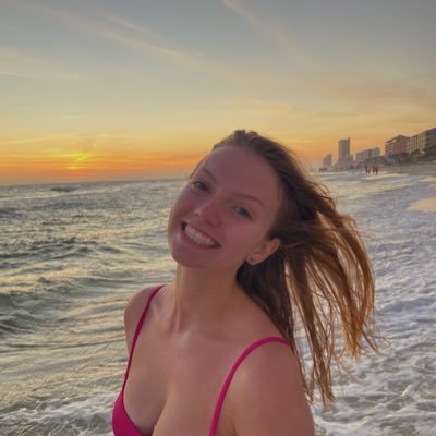 Profile Picture of Kelsey Ladd (@_kelsl) on Twitter