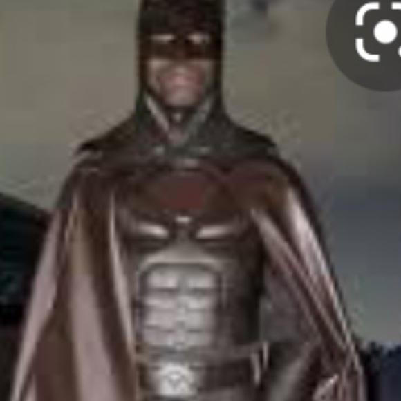 Profile Picture of Gahl Rones (@gahlrones) on Poshmark