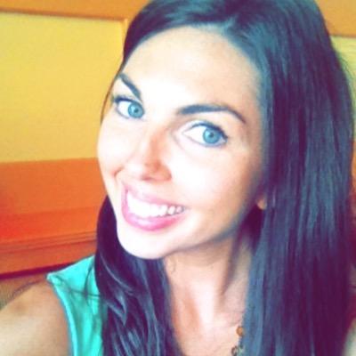 Profile Picture of Nicole St Guillaume (@NikkiStG908) on Twitter