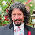 Profile Picture of Lawrence Llewelyn Bowen (@laurence_llewelynbowen) on Instagram