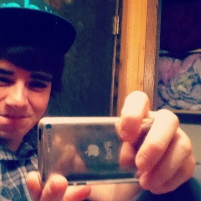 Profile Picture of Kevin Andel (@kevinsaxy) on Twitter