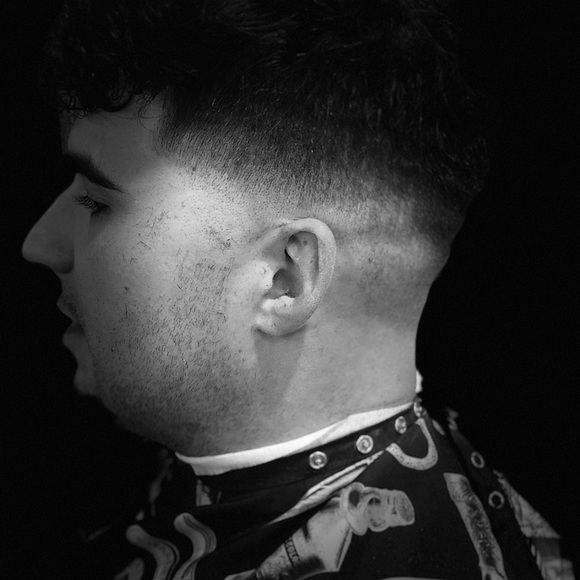 Profile Picture of Greg Castillo (@gregcastillo518) on Poshmark