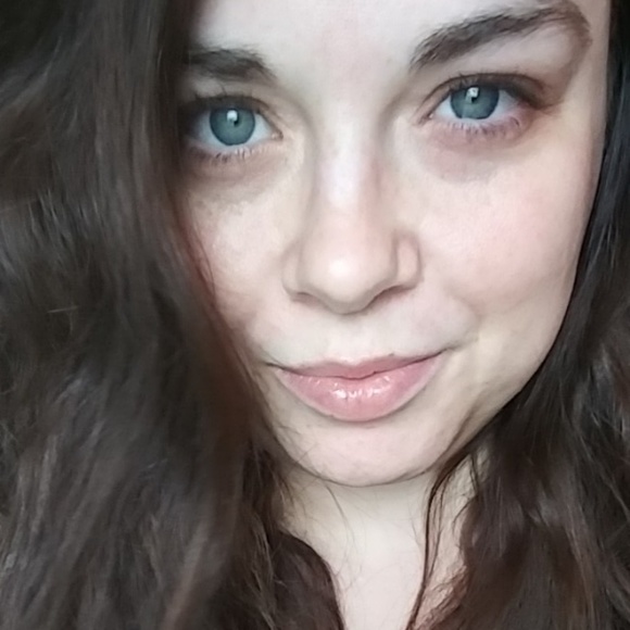 Profile Picture of Jodie Machesky (@jodie1984) on Poshmark