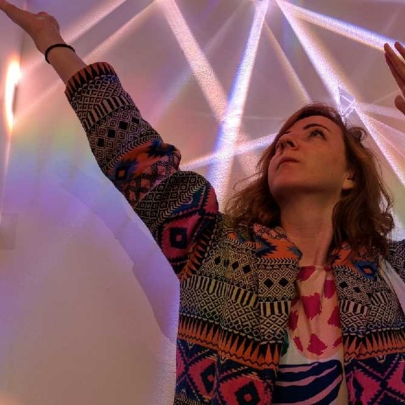 Profile Picture of Roxanne Ayala (@daintylibrarian) on Poshmark