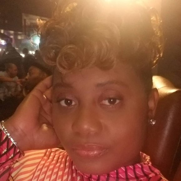 Janene Brill - Poshmark Profile Picture of Janene Brill (@janene994) on Poshmark