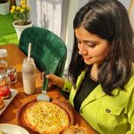 Profile Picture of The Gorgeous Bawarchi 👩‍🍳 (@alexa_what2eat) on Instagram