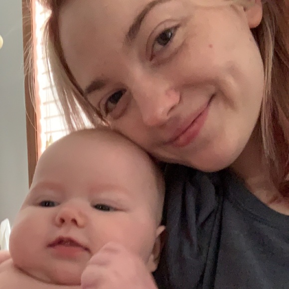 Profile Picture of Jonni Bertsch (@jonibgoood) on Poshmark