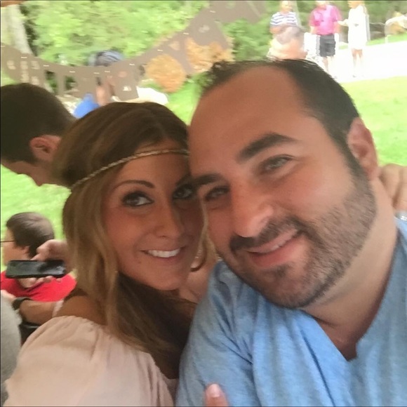 Profile Picture of Shawna marie Martone (@shawna0510) on Poshmark