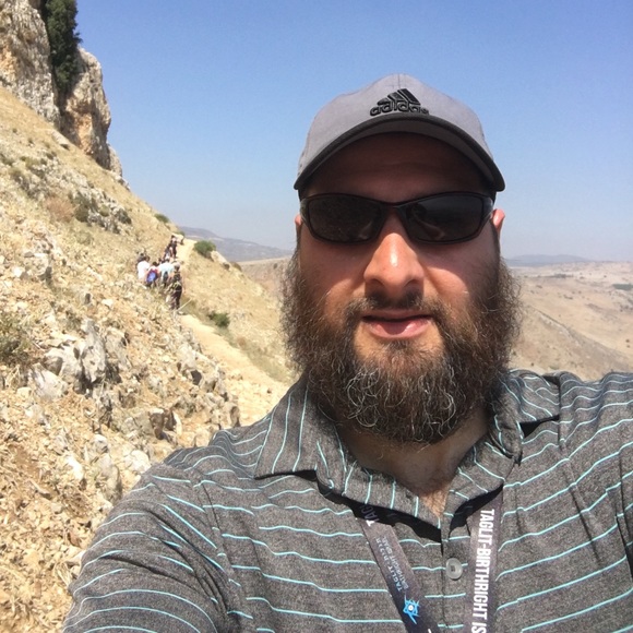 Profile Picture of Yosef Marrus (@yosefmarrus) on Poshmark