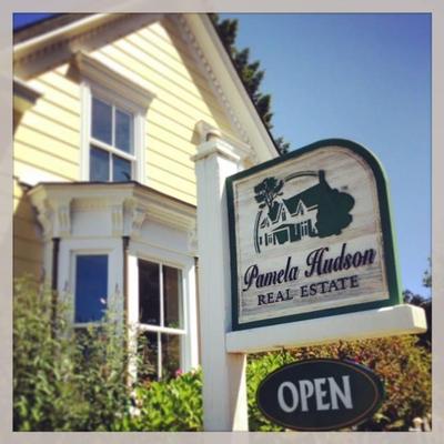 Profile Picture of Pamela Hudson RE (@PamelaHudsonRE) on Twitter