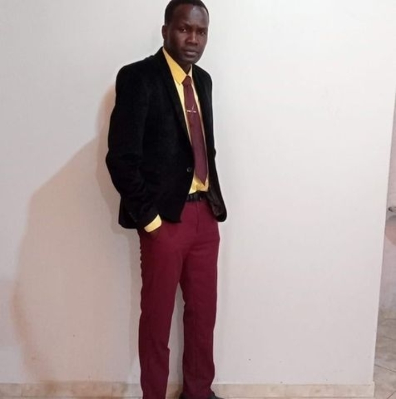 Profile Picture of Claude Charles (@claudecharles) on Poshmark