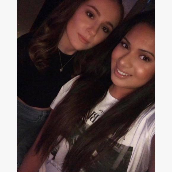 Sherina Khan - Poshmark Profile Picture of Sherina Khan (@sherina2197) on Poshmark