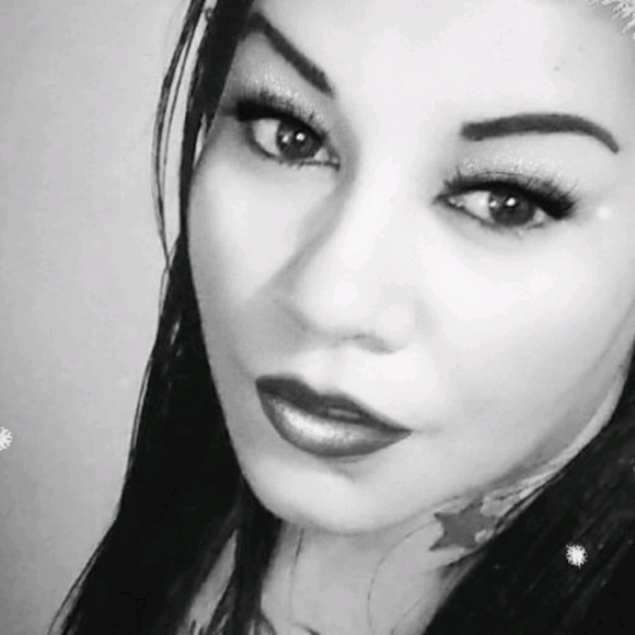 Marisela Campbell - Poshmark Profile Picture of Marisela Campbell (@queendukes210) on Poshmark