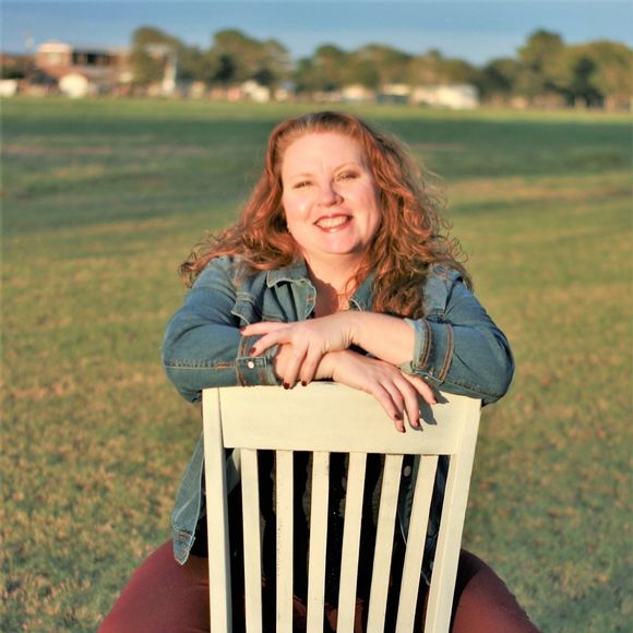 Profile Picture of Sara Albright (@albrightsara) on Poshmark