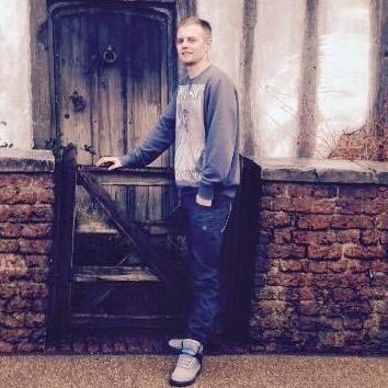 Profile Picture of Damian Knowles (@Damianknowles10) on Twitter