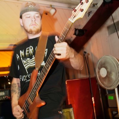 Profile Picture of Matt Burkhart (@ImMattBee) on Twitter