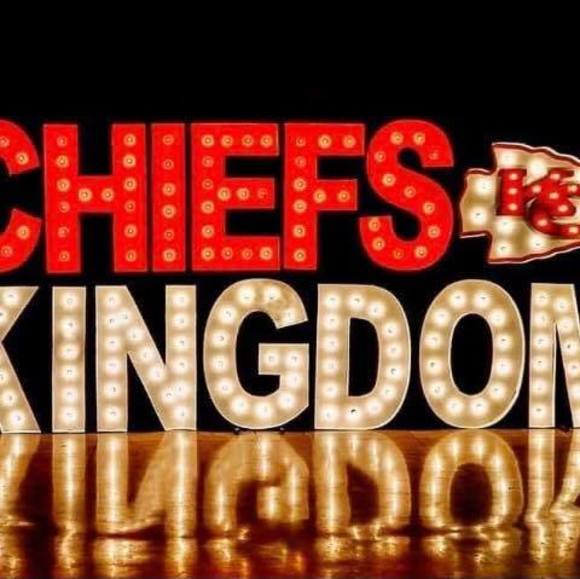 Profile Picture of Beckie Neitch (@beckieneitch) on Poshmark