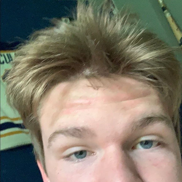 Profile Picture of Bryant Cullen (@bryantcullen_15) on Poshmark