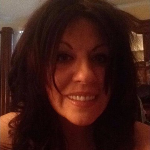 Profile Picture of Lisa marie Hotwagner (@lisahot1) on Poshmark