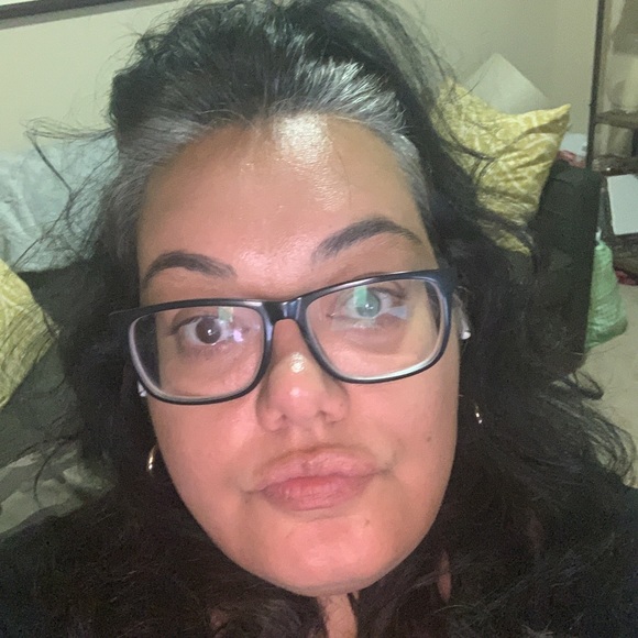 Profile Picture of Christina Gornick (@cgornick) on Poshmark