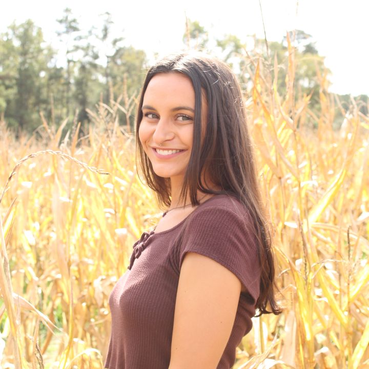 Profile Picture of Taryn long (@tarynrlong) on Tiktok