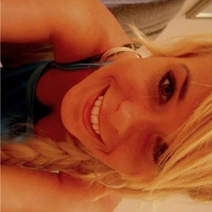 Profile Picture of Eva Cullen (@schmeva) on Myspace