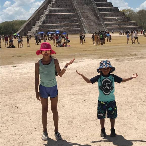 Profile Picture of Julio Del cid (@juliocesar10) on Poshmark