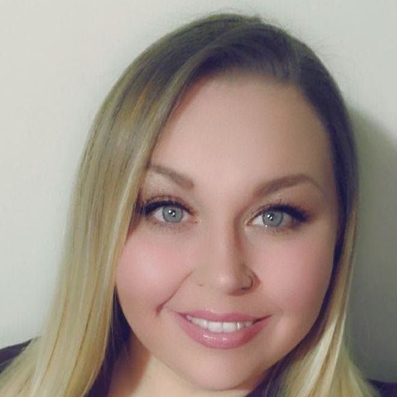 Profile Picture of Claire Stalter (@cmt61622) on Poshmark