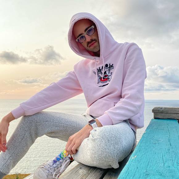 Samuel Guay - Poshmark Profile Picture of Samuel Guay (@samuel_guay) on Poshmark