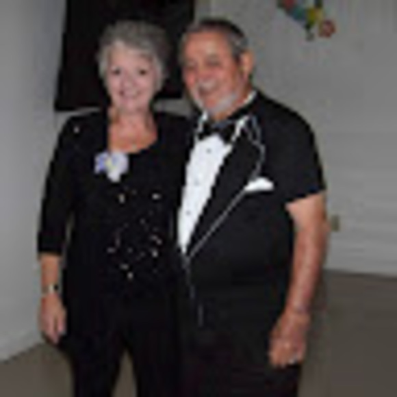 Profile Picture of Nancy Bell (@nbell1005) on Poshmark