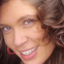 Profile Picture of Lilian De Leon (@LILDLEON) on Twitter