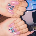 Profile Picture of 𝒟𝒾𝒶𝓃𝒶 𝐻𝑒𝓇𝓃𝒶́𝓃𝒹𝑒𝓏 𝒯𝑜𝒷𝑜́𝓃 (@bohemia__nails) on Instagram