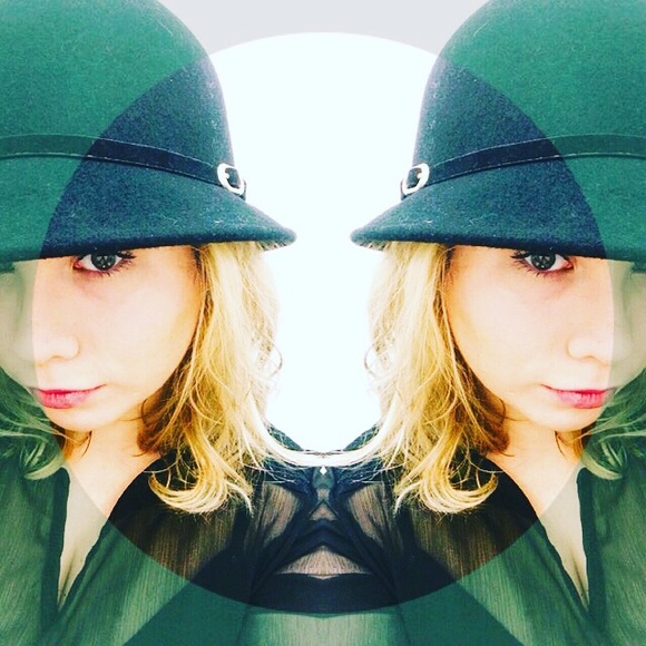 Profile Picture of Miranda Hogan (@sckittrebek) on Poshmark