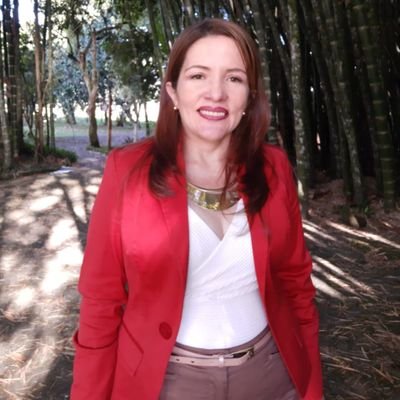 Profile Picture of Alexandra Arango (@Alexaarangor) on Twitter