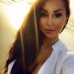 Profile Picture of Evelyn Nguyen (@evelyn_x_nguyen) on Instagram