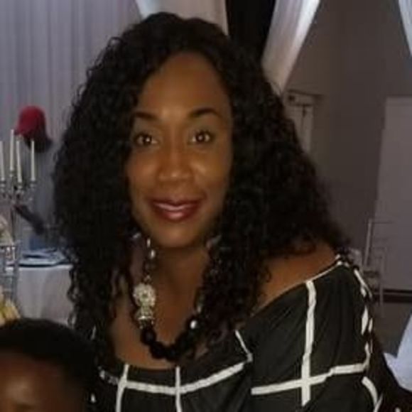 Profile Picture of Crystal Benson (@crystal_benson) on Poshmark