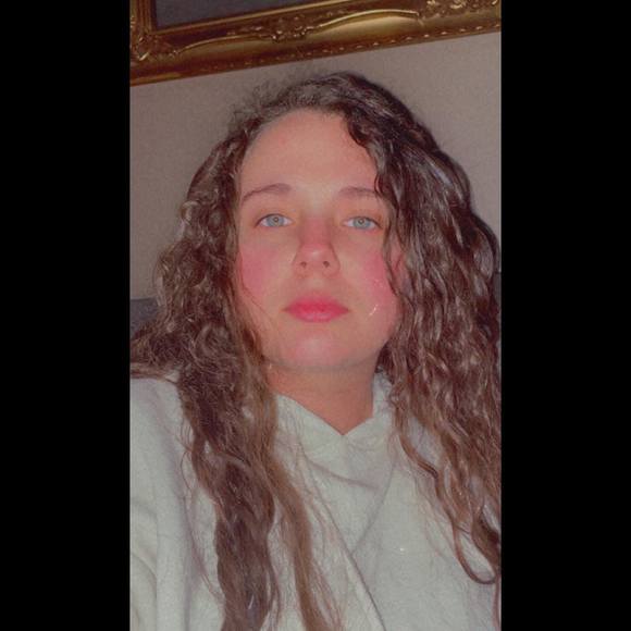 Profile Picture of Britni Cederstrom (@b_cederstrom) on Poshmark