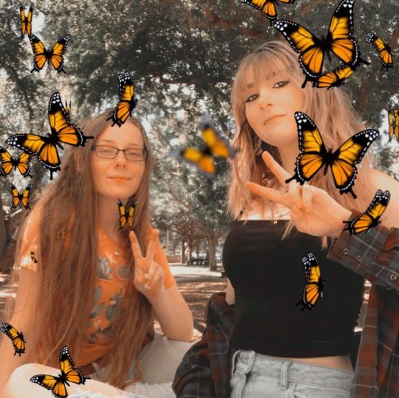 Profile Picture of Beata Gruca (@spectrumdescent) on Poshmark