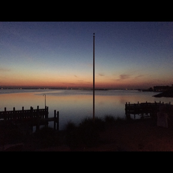 Profile Picture of Rachel Tomsky (@rgtomsky) on Poshmark