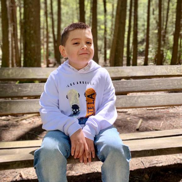 Profile Picture of John Alvarez (@murcyrionegro) on Poshmark