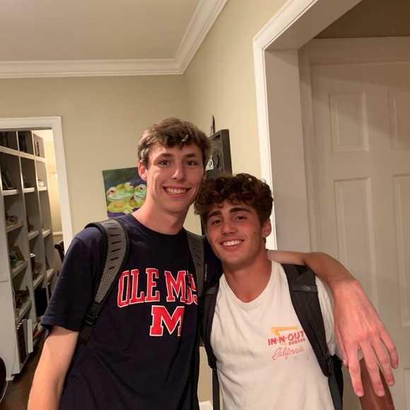 Profile Picture of Drew David (@drewdavid677) on Poshmark